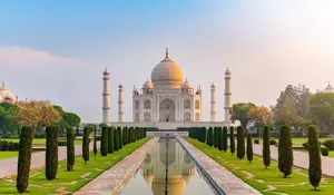 Taj Mahal: Monumen Cinta Abadi di India