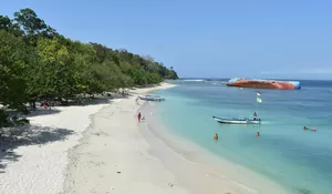 Pangandaran: Pesona Wisata Alam di Ujung Jawa Barat