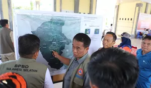 BNPB Distribusi Logistik dan Evakuasi Pasien di Wilayah Terisolir Dampak Banjir dan Longsor di Luwu