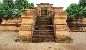 Ditjenbud Revitalisasi Candi Muaro Jambi