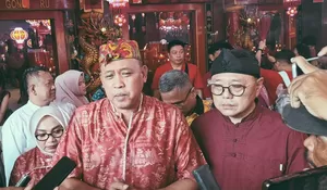 Rayakan Imlek di Kelenteng Hok Lay Kiong, Walikota Bicara Kebersamaan dan Perbaikan Infrastruktur