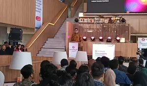 Komdigi - Indosat Rilis Aplikasi Sahabat AI