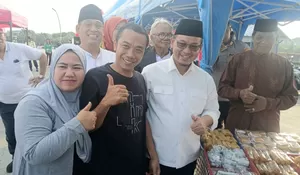 Kampoeng Takjil Resmi Dibuka Ketua DPRD, Warga Antusias Berburu Menu Buka Puasa