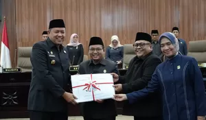 Sinergi Eksekutif dan Legislatif: DPRD Kota Bekasi Sahkan Raperda Penyertaan Modal BUMD dalam Rapat Paripurna