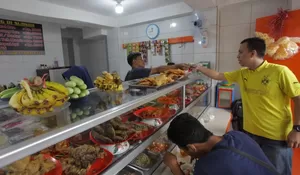 Harga Plastik Melejit, Pedagang Warteg di Kota Bekasi Menjerit