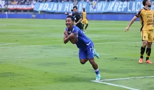Usai Tekuk Persija di GBLA, Beckham Putra Bawa Persib Bandung Juara Paruh Musim Super League 2025/26