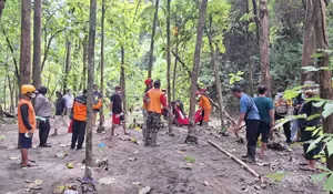 Warga Rejosari Karanganyar Digegerkan Penemuan Mayat Pria di Bukit Sosogan