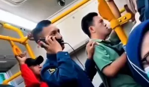 Viral! Pasangan Sesama Jenis Berbuat Asusila di Bus Transjakarta, Begini Kronologinya