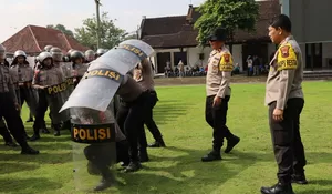 Polresta Surakarta Tingkatkan Kesiapsiagaan, Gelar Simulasi Pengendalian Massa Hadapi Situasi Kontinjensi