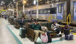 Hari Kedua Angkutan Lebaran 2026, KAI Daop 6 Layani 25.459 Penumpang