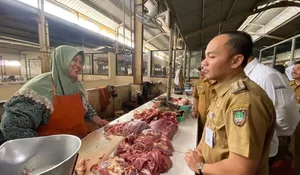 Cek Harga Bapokting Jelang Lebaran, Wali Kota Respati Ardi Ajak Warga Kembali Belanja di Pasar Tradisional