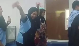 Viral Video Pegawai Dapur MBG di SPPG Cendikia Waskita Joget dan Sawer Uang