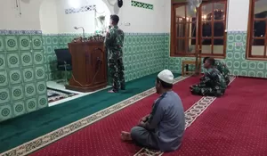 Personel Satgas TMMD Sragen Kumandangkan Adzan Subuh, Pererat Kebersamaan dengan Warga Desa Puro