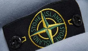 Alasan Jaket Stone Island Mahal: Bukan Sekadar Gaya, tapi Inovasi dan Eksklusivitas