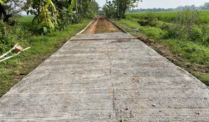 Akselerasi Membuahkan Hasil Pengecoran Jalan TMMD Kodim Sragen Capai 50 Persen