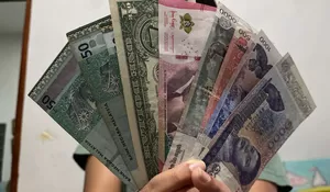 Rupiah Loyo di Momen Iduladha ke Rp17.827 per Dolar AS Rabu 27 Mei, Mata Uang Asia Bervariasi