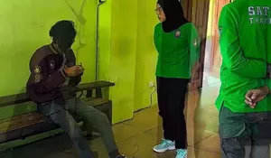 VIRAL! Pria Asal Kebakkramat Karanganyar Pamer Alat Vital di Restoran Korea Solo Diamankan Satpol PP