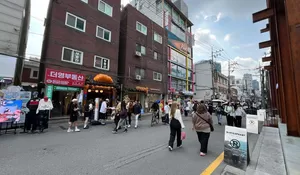 Menyusuri Seongsu-dong, Kawasan Hits Brooklyn-nya Seoul Surga Kafe Estetik dan K-Fashion