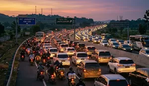 One Way, One Drama: Jalan Tol Disulap Jadi Jalur Satu Arah, Pemudik Diminta Ikut Arus Bukan Perasaan
