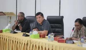 Tak Ingin Warga Susah, Bupati Belu Perintahkan Camat Jemput Bola Urus Akta Kematian