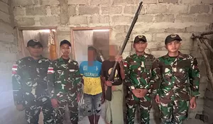 Tukar Peluru dengan Paku: Usai Rumah Direnovasi TNI, Kakek 79 Tahun Sukarela Serahkan Senjata Api