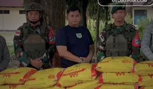 Gagalkan Penyelundupan Beras Asal Timor Leste, Yonarmed 12 Kostrad Amankan 47 Karung di Perbatasan