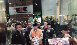 Eks Menag Yaqut Cholil Qoumas Ditahan KPK!