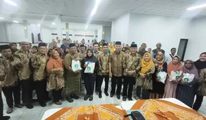 Jelang Lebaran, Mulai Anak Yatim hingga Marbot Masjid Dapat Bingkisan dari UPZ Lazisma MAJT