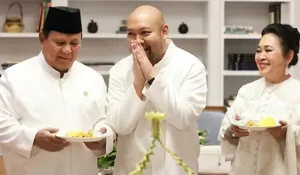 Presiden Prabowo Bagikan Momen Rayakan Idul Fitri Bersama Keluarga sekaligus HUT Putranya!