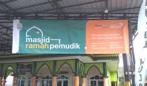 Pemudik Padati Jalur Pantura, Penyuluh Agama Layani Istirahat di Masjid