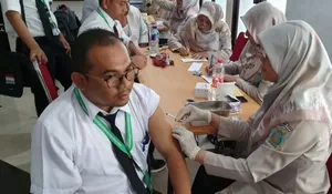 Haji 2026: Vaksin Meningitis Jadi Prasyarat Izin Kerja Petugas di Arab Saudi