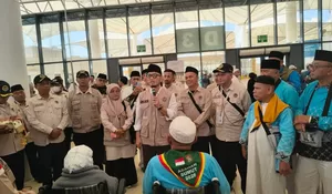 Terungkap! Badal Haji Rp 10 Juta Ternyata Diduga Penipuan, Uang Rp 1,4 Miliar Diamankan!