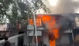 Si Jago Merah Hanguskan Kios dan Rumah di Bekasi, Damkar Terjunkan Tiga Armada