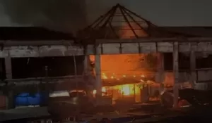 7 Lapak Pedagang Hangus Dilahap Api, Ini Penyebab Kebakaran Gedung Pasar Ramayana Cikarang