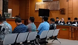 Sidang Kasus Suap Ijon Proyek Bekasi Berlanjut, Kubu Ade Kuswara Ragukan Kesaksian Kadis