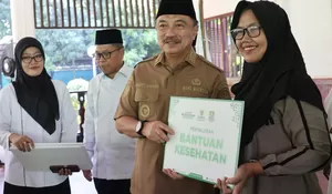 Baznas Kota Bekasi Kucurkan Bantuan Rp260,5 Juta untuk 344 Warga, Plh Wali Kota Soroti Peran Zakat