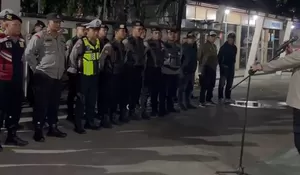 Cegah Kejahatan di Jalanan Bekasi, Polsek Cikarang Barat dan Tim Gabungan Gelar Patroli Malam