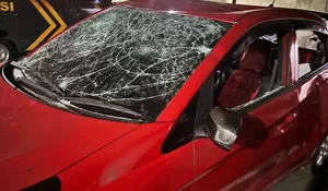 Kabur Usai Kepergok Mesum, Pria di Bekasi Hilang Kendali sampai Tabrak Motor dan Diamuk Massa