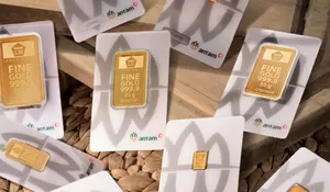 Harga Emas Hari Ini 28 September Naik Tipis, Antam Sentuh Rp2,29 Juta per Gram