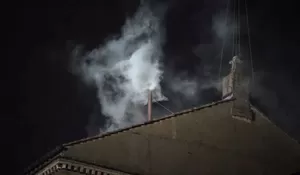 Asap Hitam Atau Putih? Ini Makna Di Balik Warna Asap yang Keluar dari Cerobong Kapel Sistina Saat Proses Konklaf