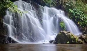 Letaknya Berada di Kaki Gunung Tampomas, Inilah Curug di Sumedang yang Buka 24 Jam