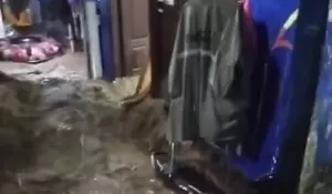 Kawasan Puncak Bogor Dikepung Banjir, Masuk ke Pemukiman Warga hingga Jembatan Putus