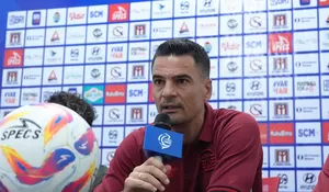 Persija Jakarta Amankan Posisi Papan Atas Klasemen Liga 1, Carlos Pena Senang Tapi.....