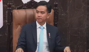 Gaya Gibran Mirip Bung Hatta, Pegiat Medsos: Pakaian Boleh Ditiru, Isi Kepala Mustahil