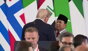 Siapa Orang yang Dibahas Prabowo saat Bisik-Bisik dengan Trump?