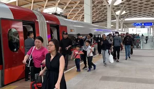 Cara Dapat Diskon Tiket Whoosh Spesial Hari Pahlawan, Besok Terakhir!