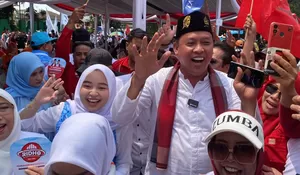 Calon Wali Kota Bekasi Tri Adhianto Yakinkan Dana Rp 100 Juta per RW untuk Infrastruktur dan Kebersihan