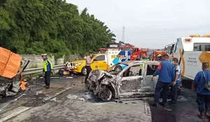 13 Tewas Kecelakaan di Contraflow Tol Jakarta-Cikampek KM 58