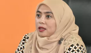 Suami Maju Pilkada, Komisioner KPU Betty Epsilon Idroos Didesak Nonaktif