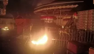 Emosi! Warga Serang Bakar 5 Wahana di Pasar Malam Usai Tewaskan Seorang Bocah 12 Tahun